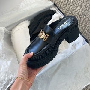 *NWT* Versace MEDUSA BIGGIE PLATFORM MULES